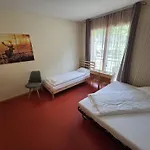 Shima-davos Bed & Breakfast 3*