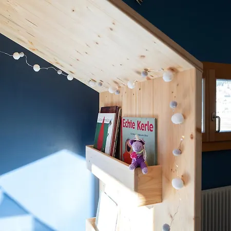 Shima-davos לינה וארוחת בוקר דאבוס