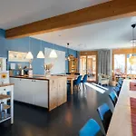 Couette-café Shima-davos 3*