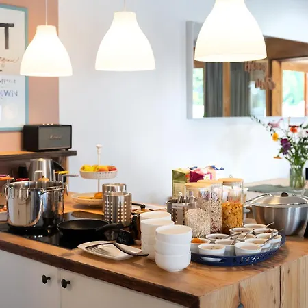 Shima-davos Bed and Breakfast Νταβός