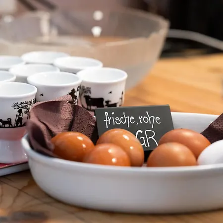 Shima-davos Bed and Breakfast