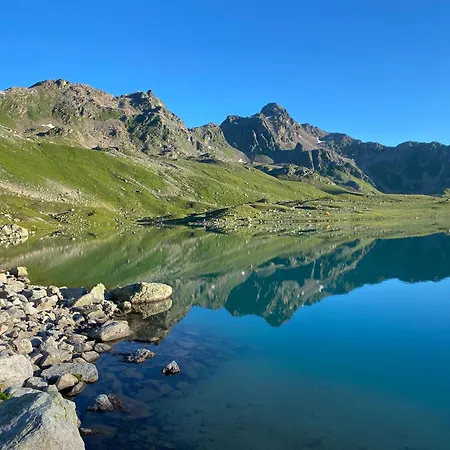 Shima-davos Bed and Breakfast Νταβός