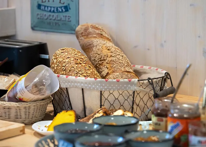 فندق مبيت وإفطار Shima-davos 3*